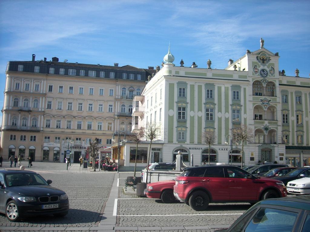 Garconniere Im Ehemaligen Hotel Austria غموندين المظهر الخارجي الصورة